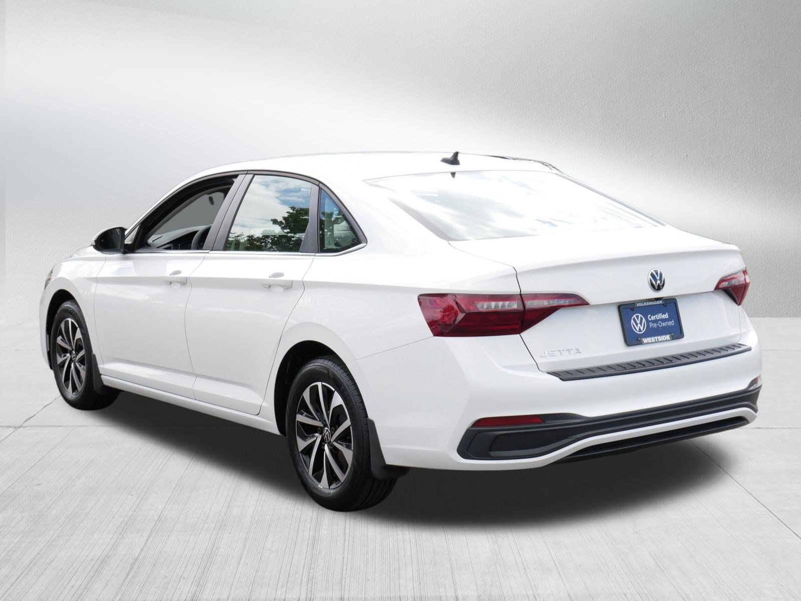 Certified 2023 Volkswagen Jetta S FWD image 5