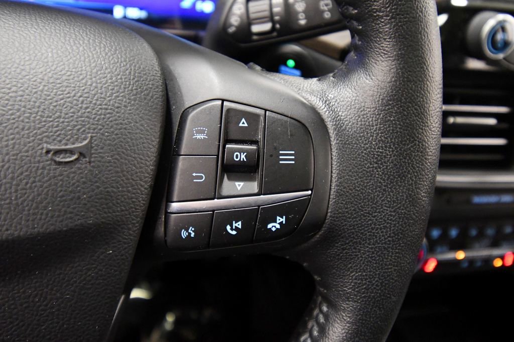 Used 2020 Ford Escape Titanium w/ Titanium Premium Package 2.0 image 22