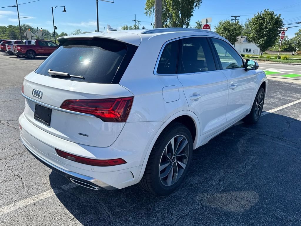 Used 2023 Audi Q5 2.0T Premium w/ Convenience Package AWD/4WD image 10