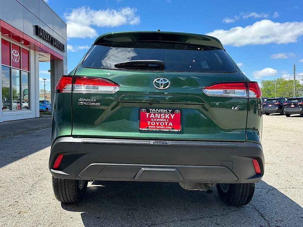 Certified 2023 Toyota Corolla Cross LE image 4