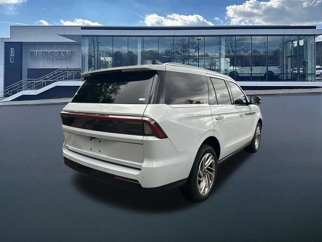 New 2026 Lincoln Navigator Reserve AWD/4WD image 8