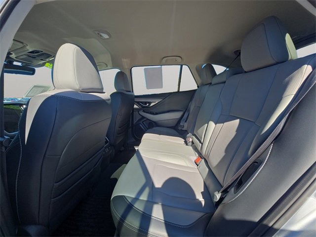 Used 2023 Subaru Outback Limited image 9