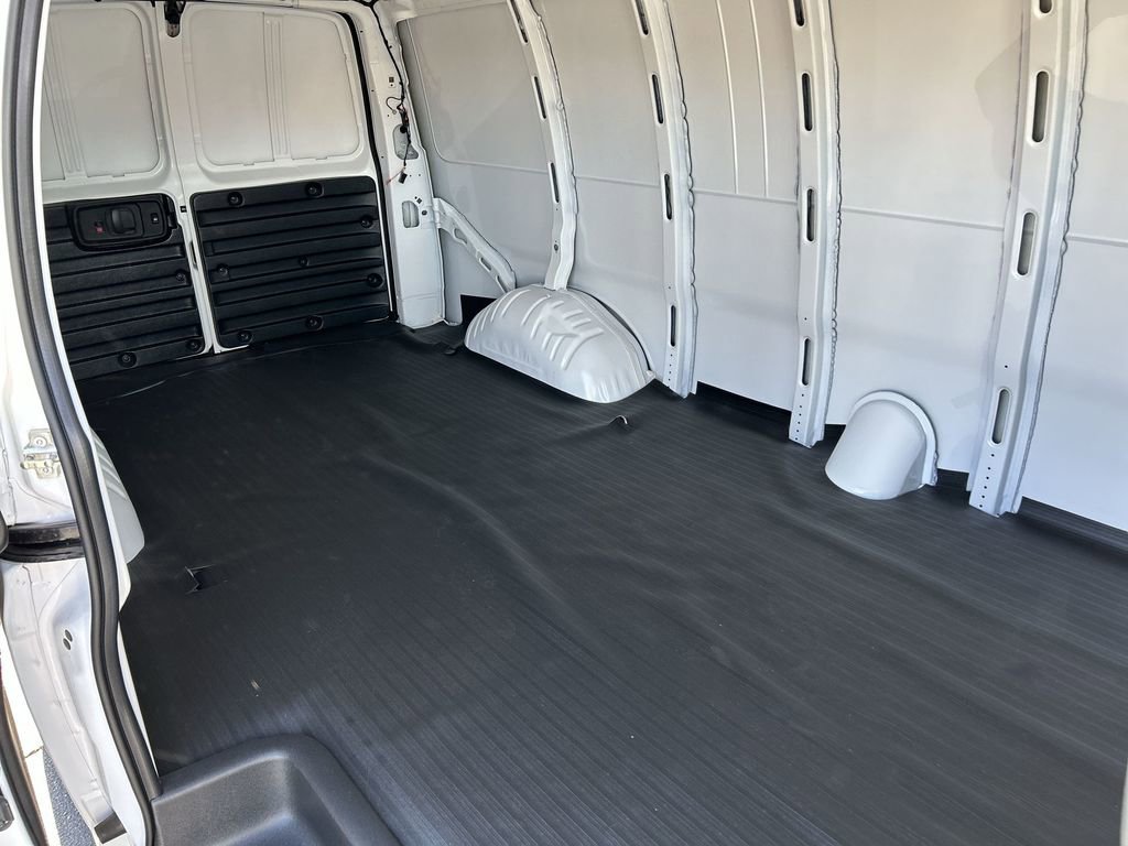 New 2025 GMC Savana 2500 Extended w/ Driver Convenience Package image 25