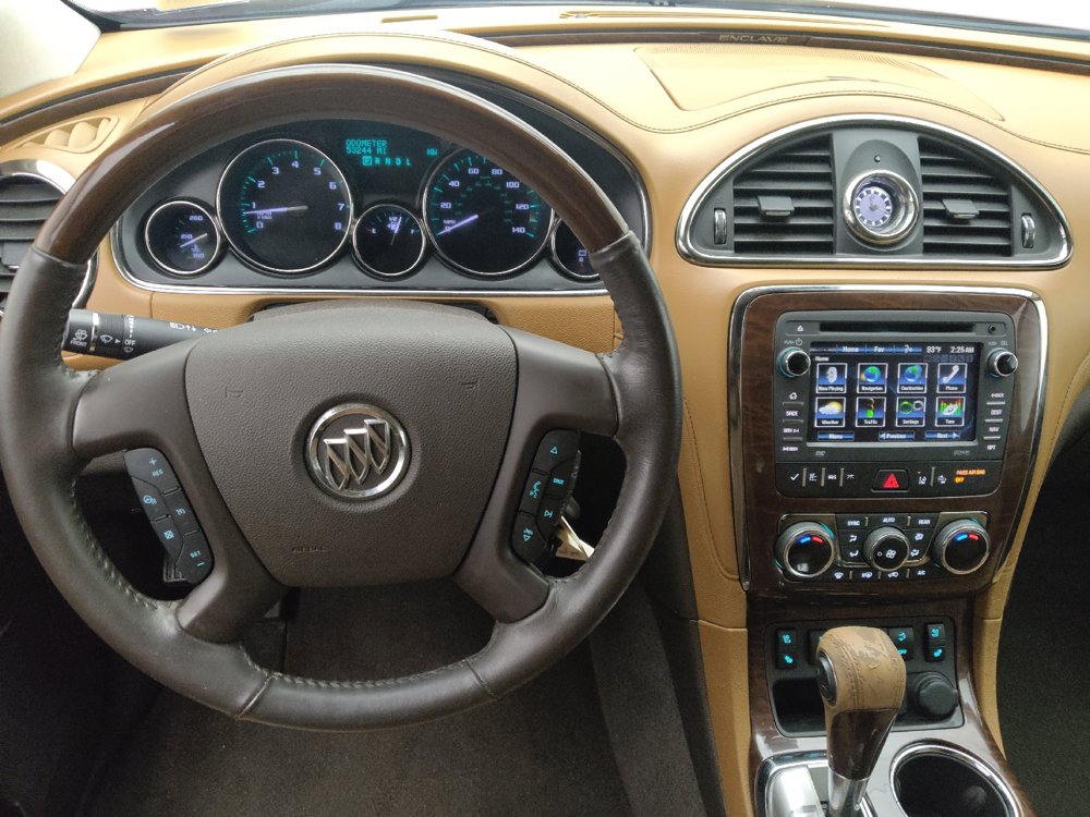 Used 2017 Buick Enclave Premium w/ Experience Buick Package FWD image 22