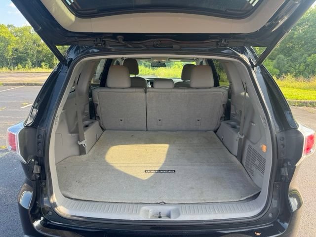 Used 2015 Toyota Highlander XLE AWD/4WD image 13