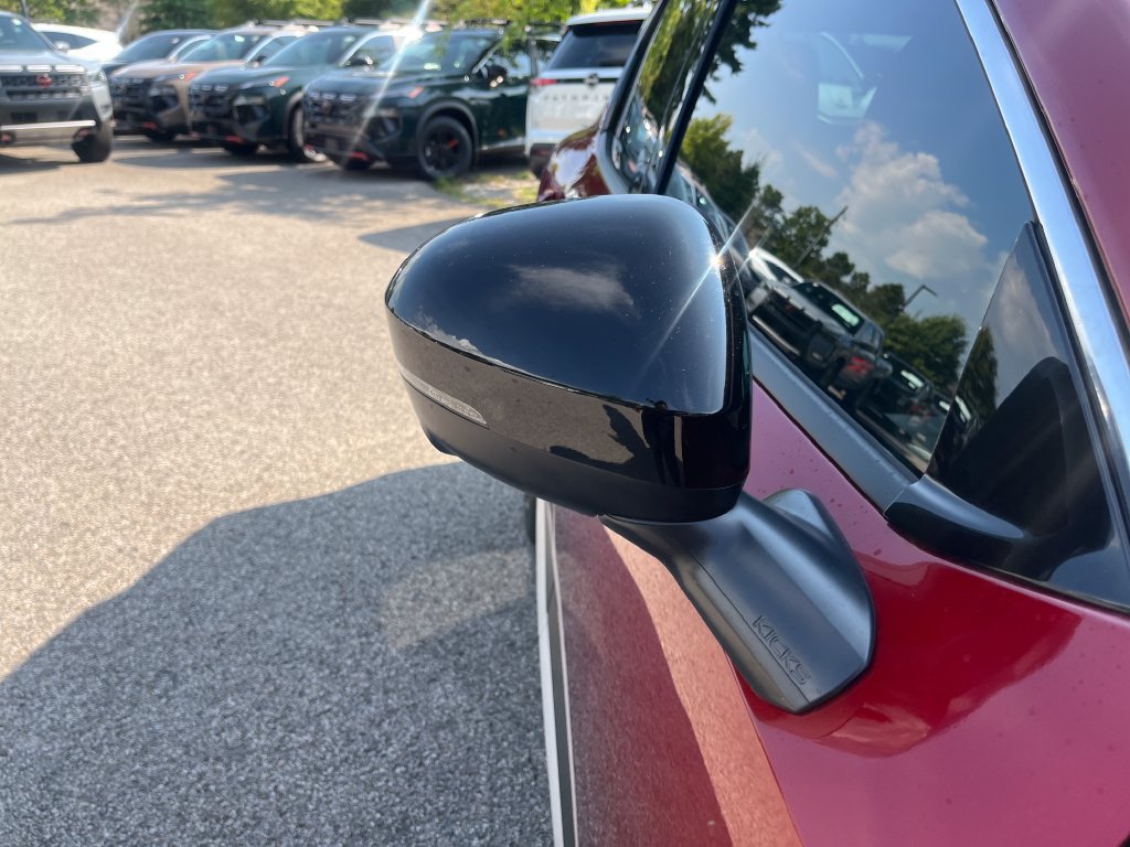 New 2027 Nissan Kicks SR w/ SR Premium Package FWD image 40