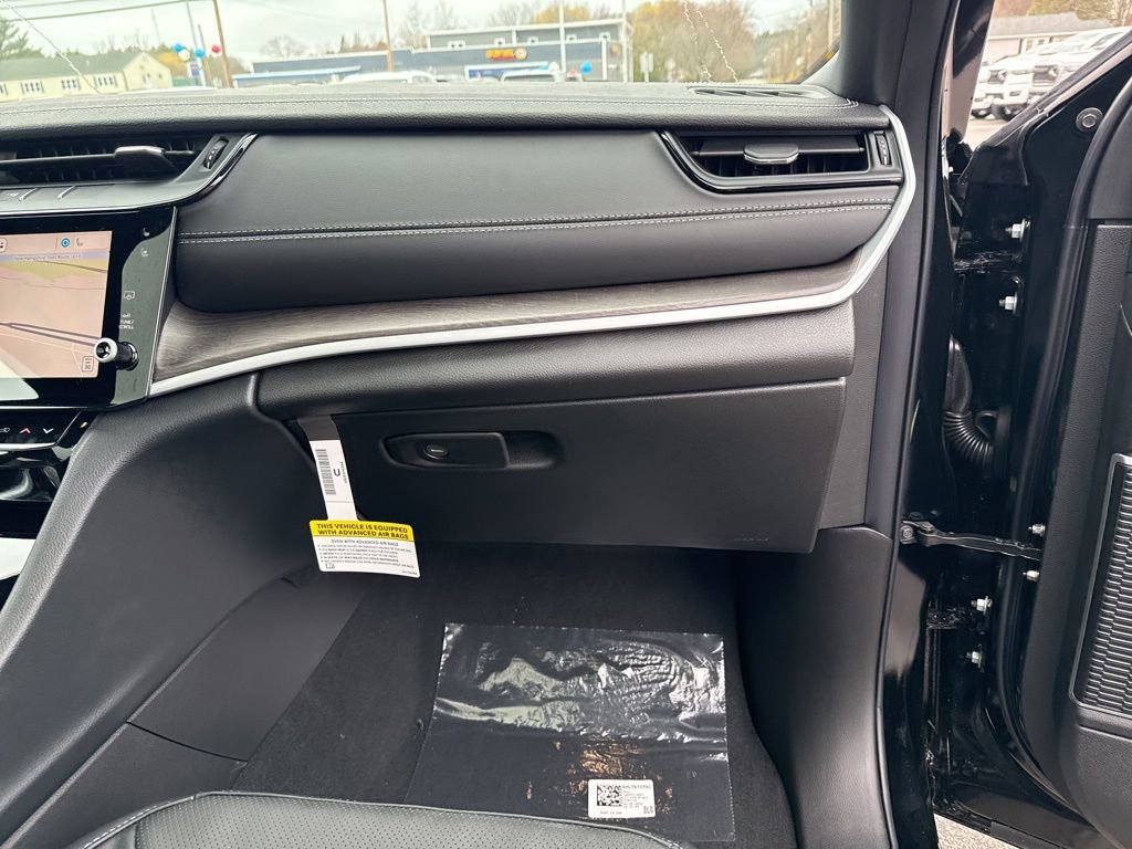 New 2026 Jeep Grand Cherokee Limited image 33