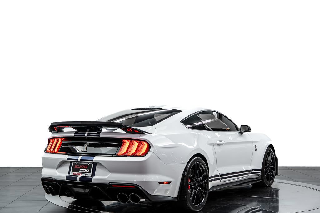 Used 2022 Ford Mustang Shelby GT500 w/ Technology Package RWD image 5