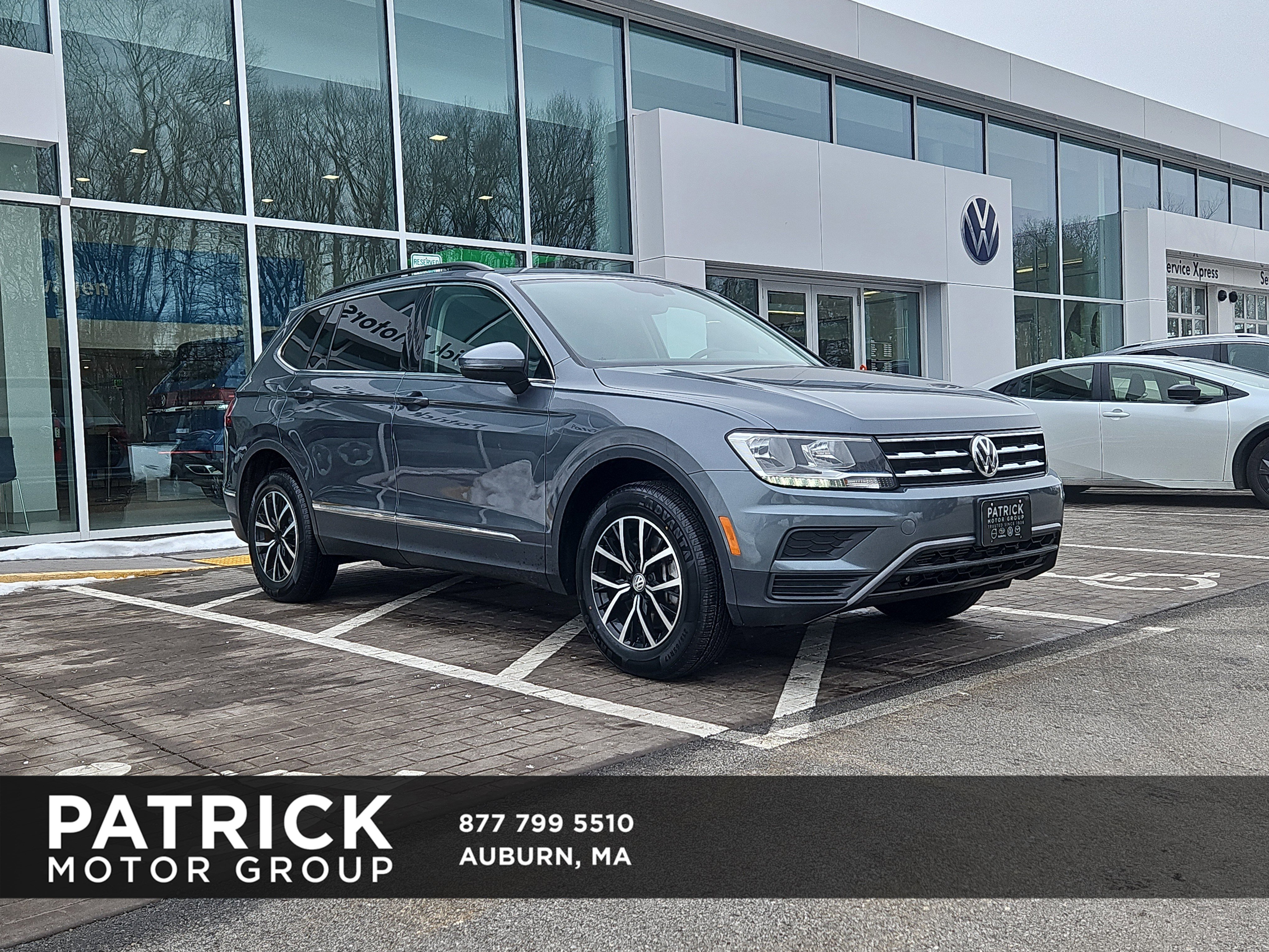 Used 2021 Volkswagen Tiguan SE w/ Panoramic Sunroof Package