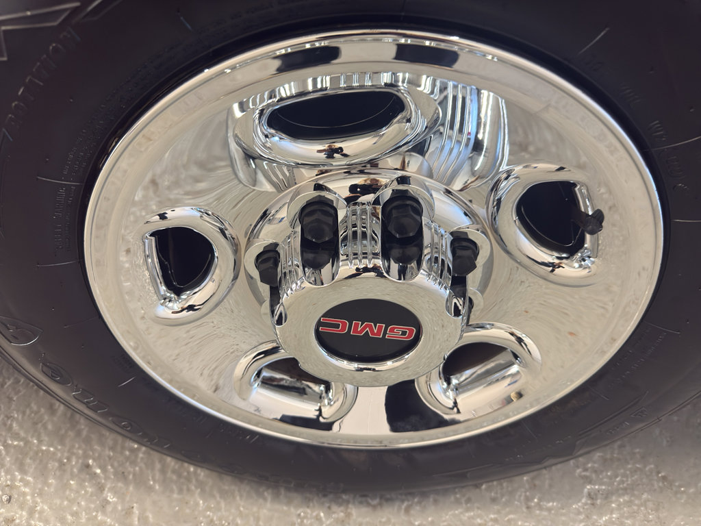 Used 2020 GMC Savana 2500 Work Van w/ Driver Convenience Package image 30