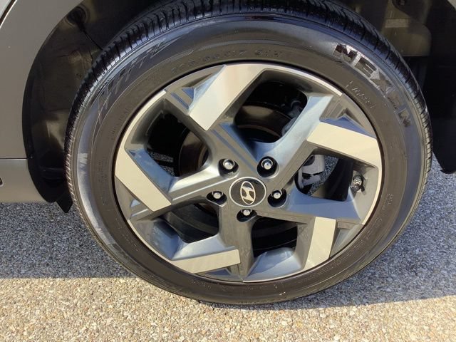 Certified 2026 Hyundai Venue SEL FWD image 65