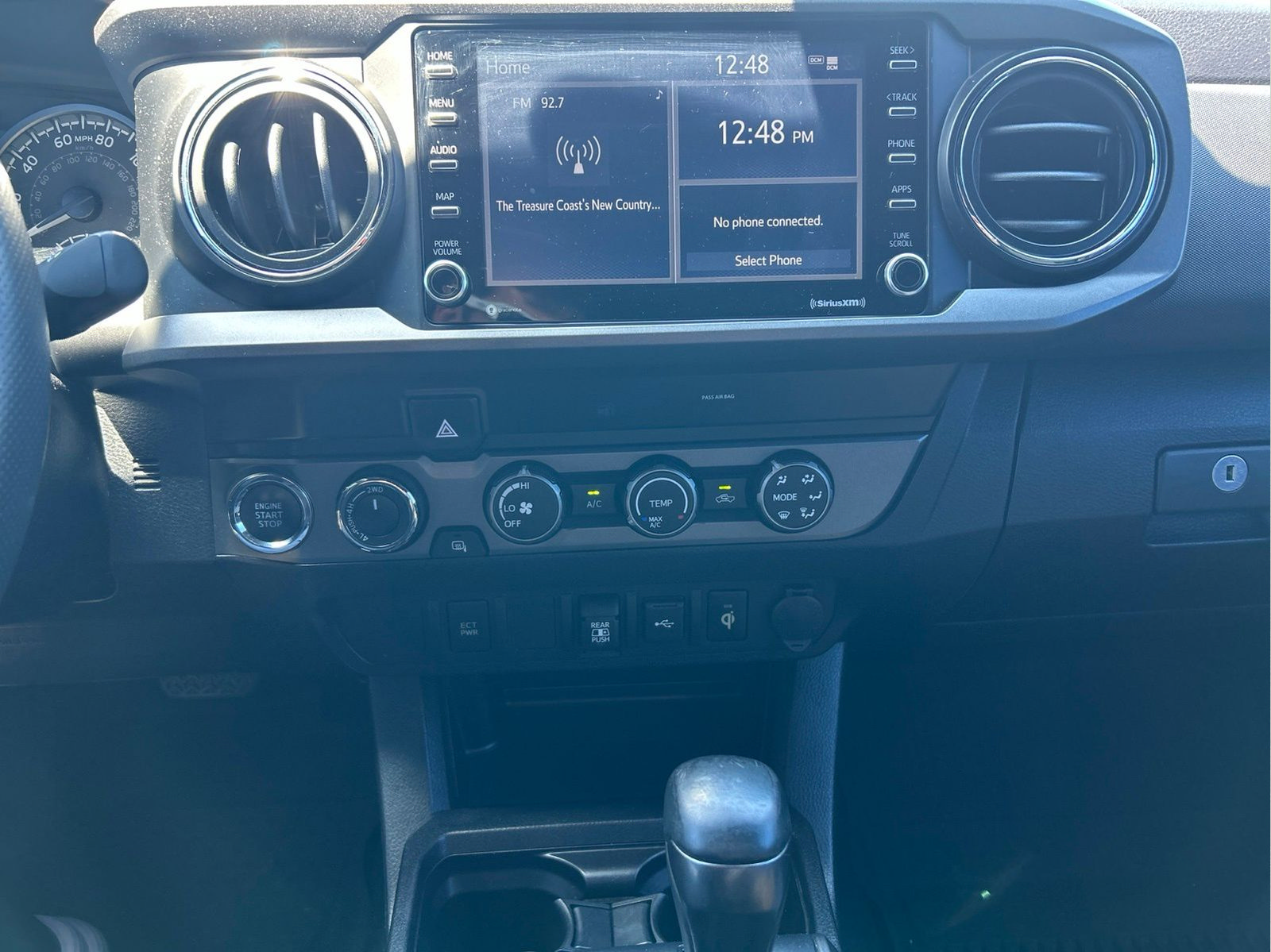 Used 2020 Toyota Tacoma TRD Off-Road AWD/4WD image 16