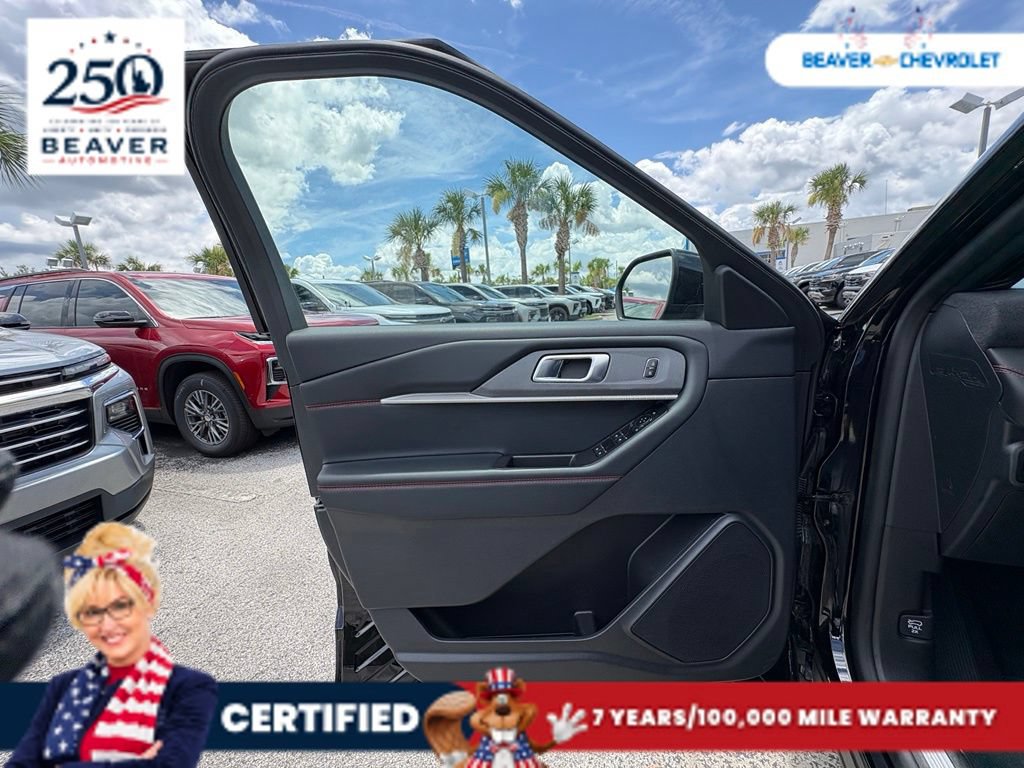 Used 2025 Ford Explorer ST-Line AWD/4WD image 30
