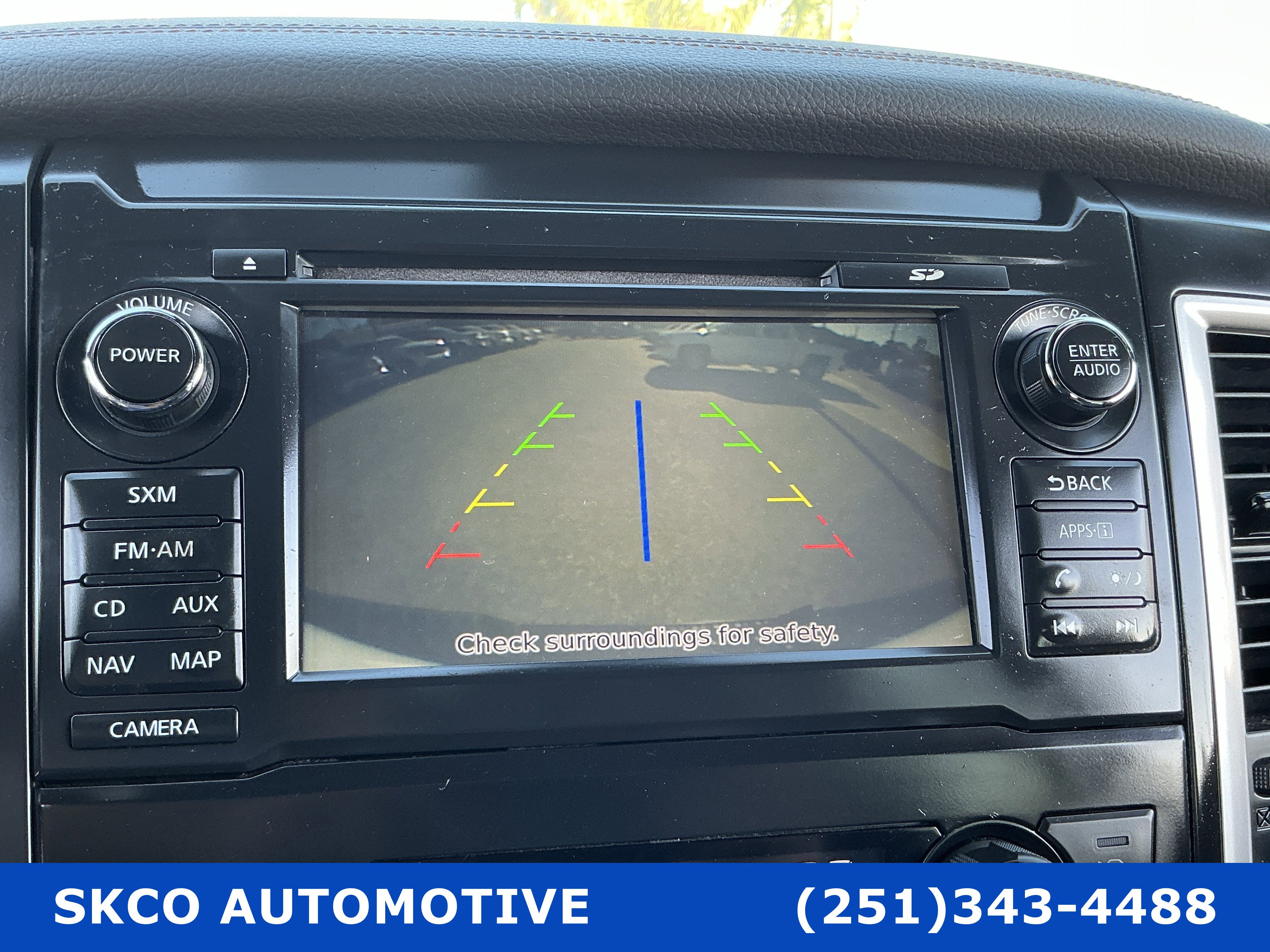 Used 2018 Nissan Titan SL w/ Midnight Edition image 17