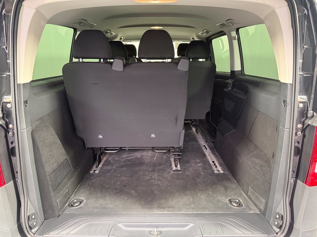 Used 2018 Mercedes-Benz Metris Passenger image 37