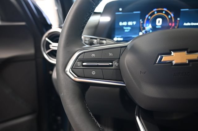 New 2027 Chevrolet Equinox LT w/ Convenience Package II FWD image 23
