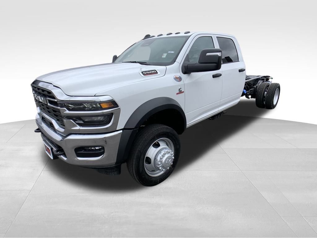 New 2026 RAM 5500 Tradesman w/ Chrome Appearance Group image 31