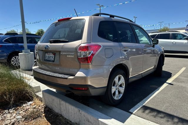 Used 2015 Subaru Forester 2.5i Premium w/ All-Weather Package AWD/4WD image 5