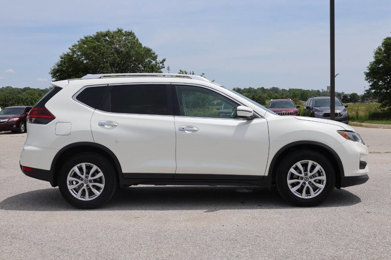 Used 2018 Nissan Rogue SV image 7