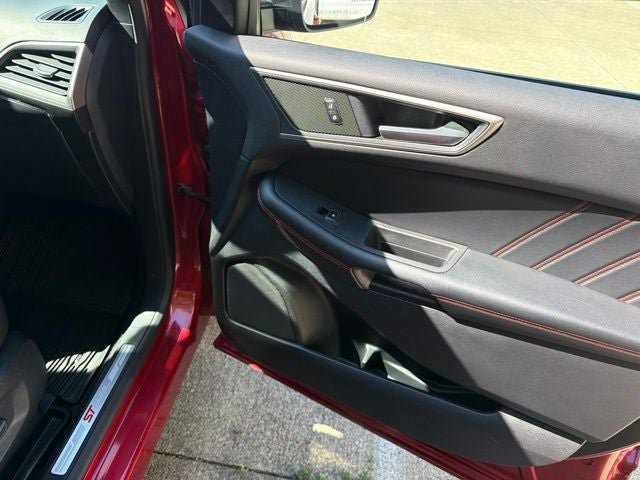 Used 2021 Ford Edge ST-Line AWD/4WD image 27