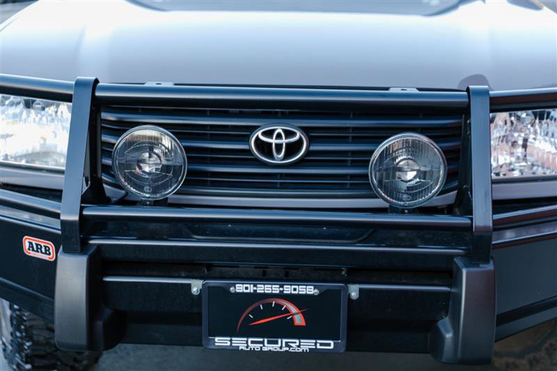 Used 2001 Toyota Land Cruiser AWD/4WD image 20