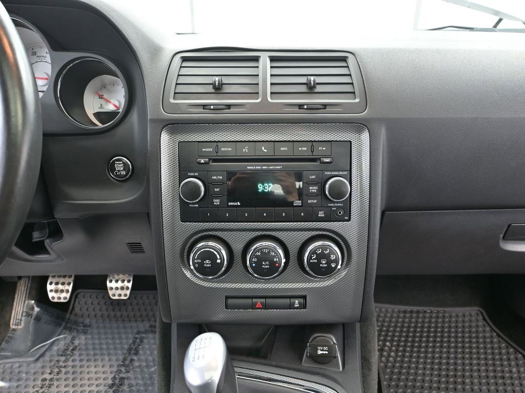 Used 2013 Dodge Challenger R/T image 34