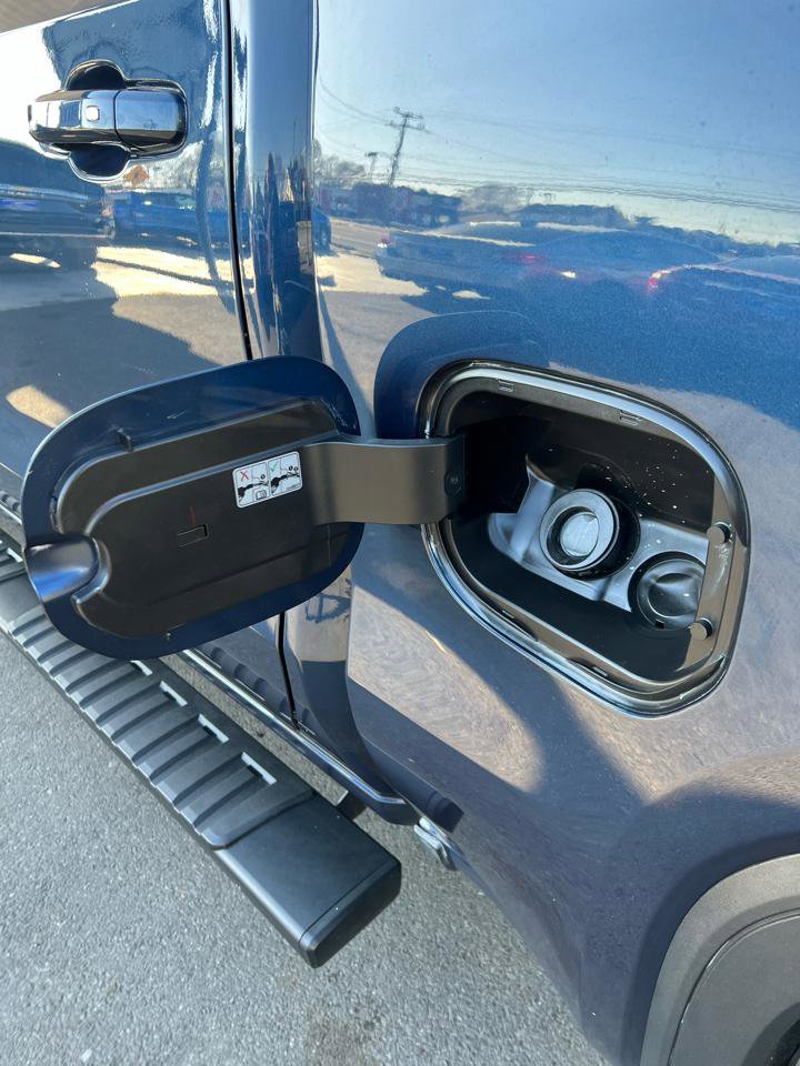 Used 2020 GMC Sierra 1500 Elevation w/ Elevation Value Package image 11