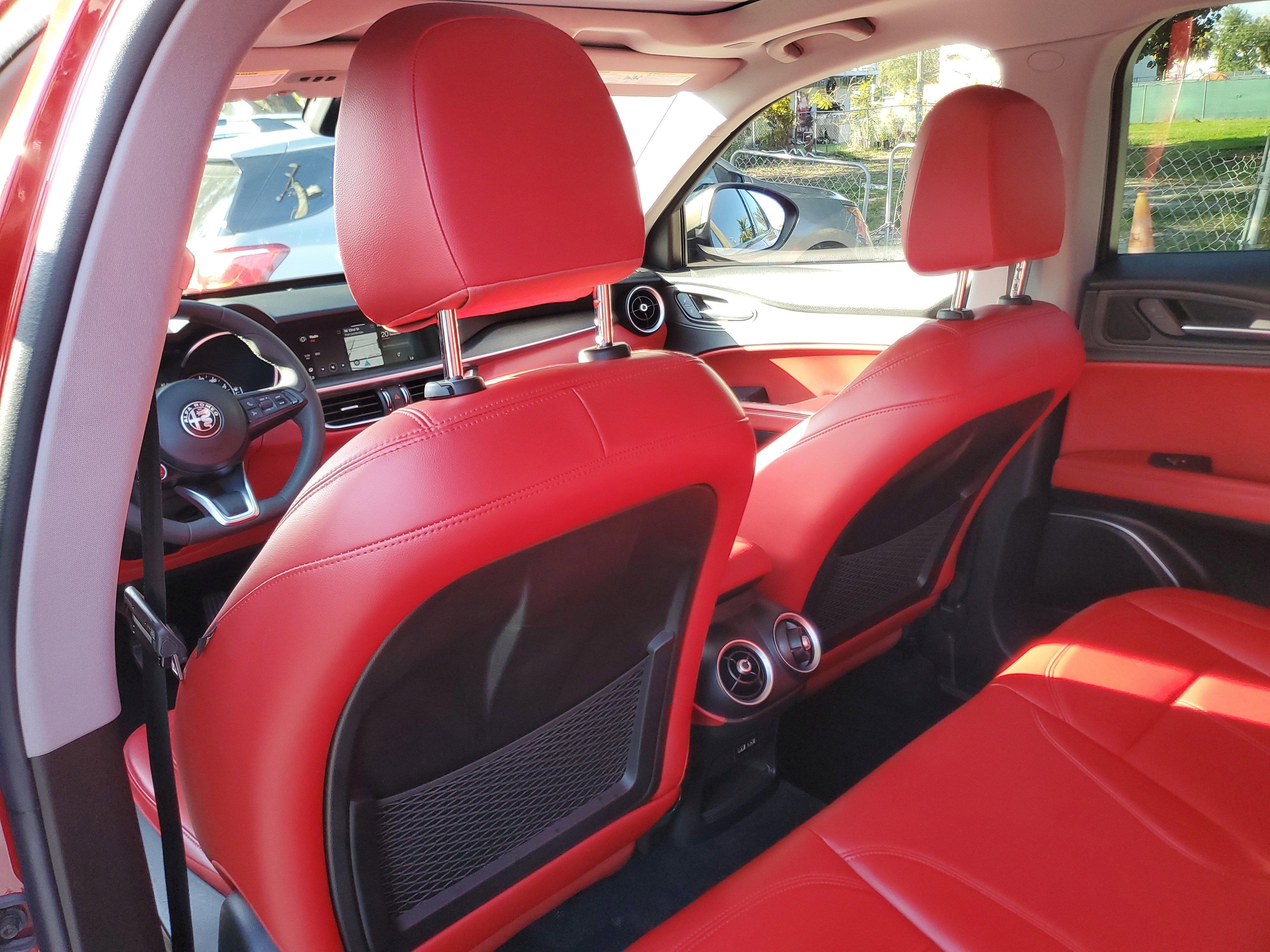 Used 2021 Alfa Romeo Stelvio Ti w/ Nero Edizione image 12