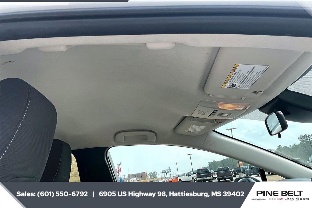 Used 2022 Toyota Corolla LE image 16