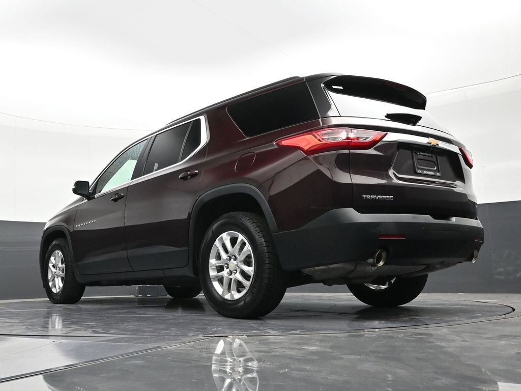 Used 2021 Chevrolet Traverse LT image 22