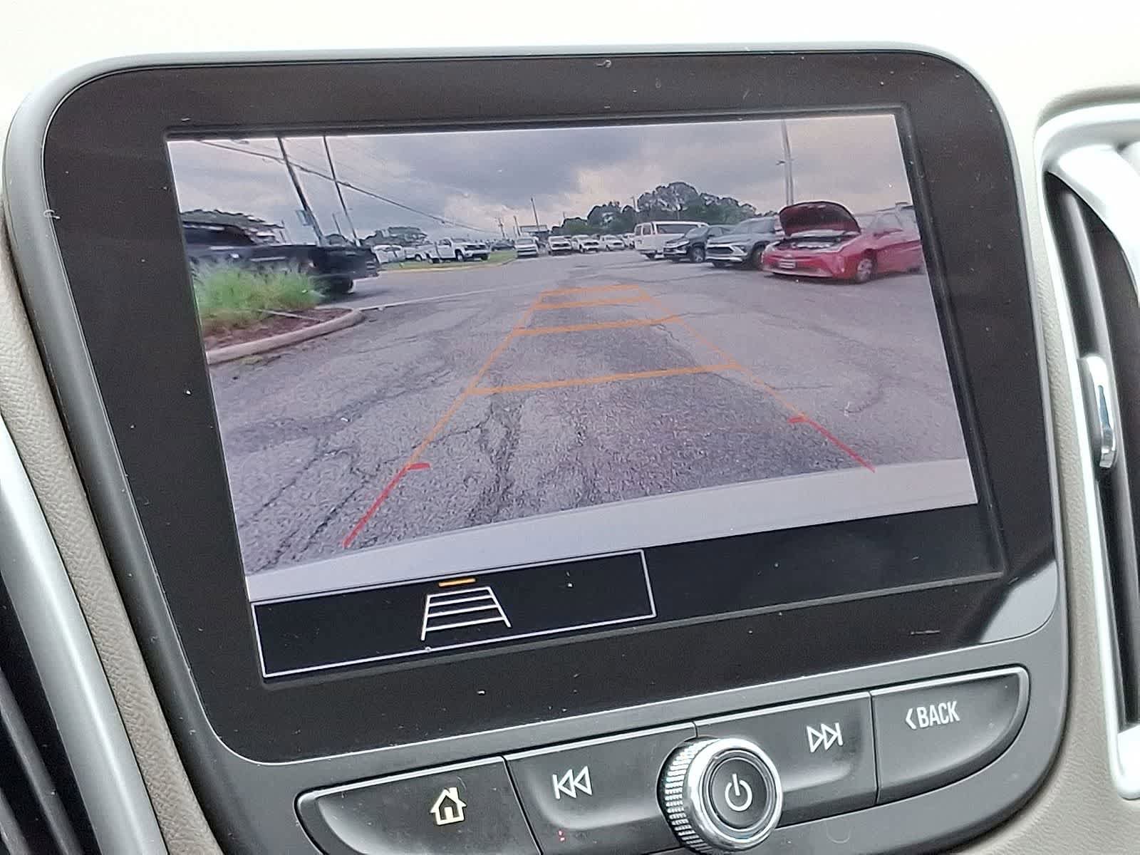 Used 2023 Chevrolet Malibu LT FWD image 20