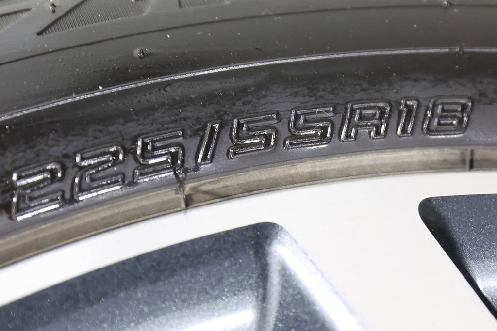 Used 2018 Mitsubishi Outlander SEL FWD image 42