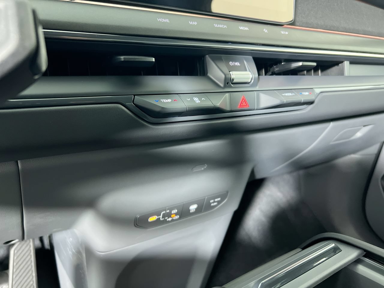 New 2026 Kia EV9 Land AWD/4WD image 25