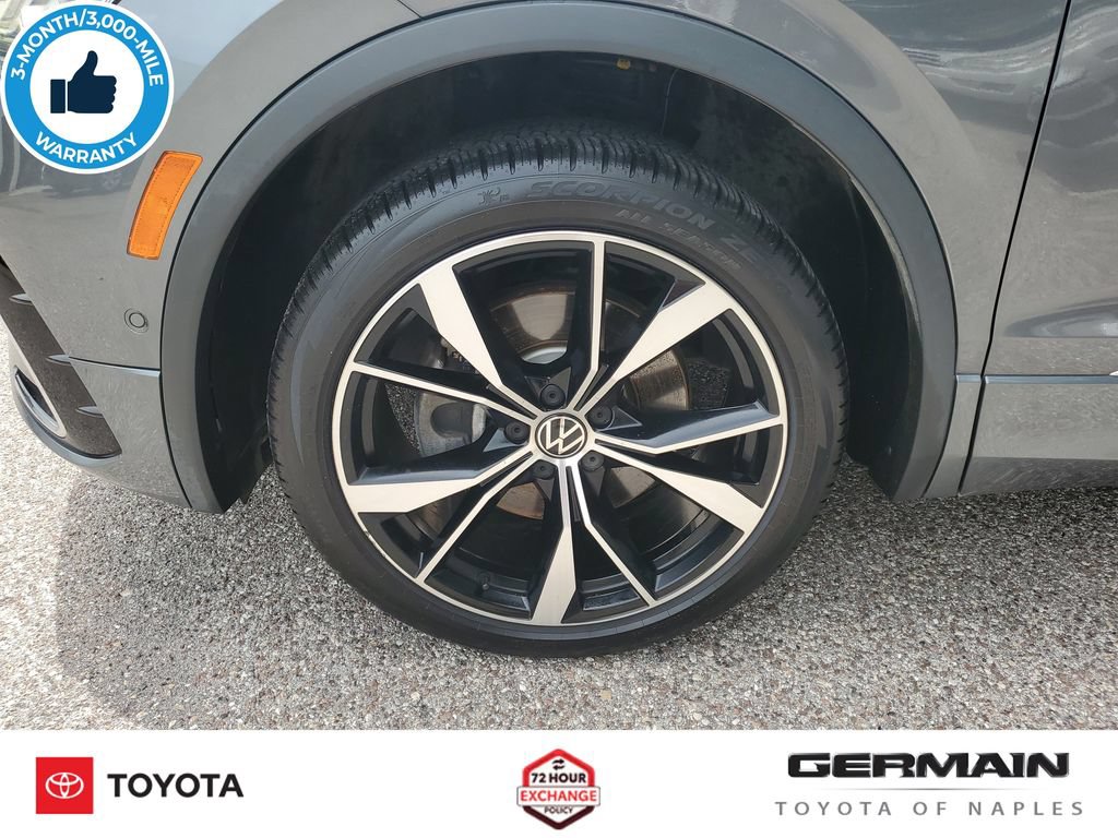 Used 2022 Volkswagen Tiguan SEL R-Line AWD/4WD image 12