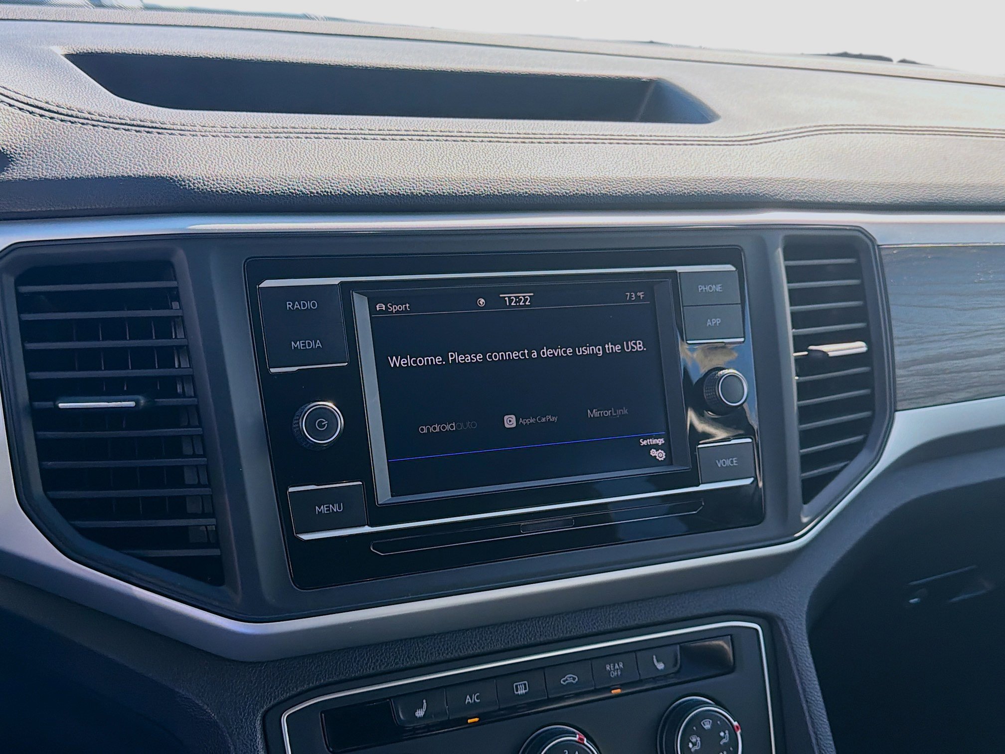 Used 2022 Volkswagen Atlas SE image 12