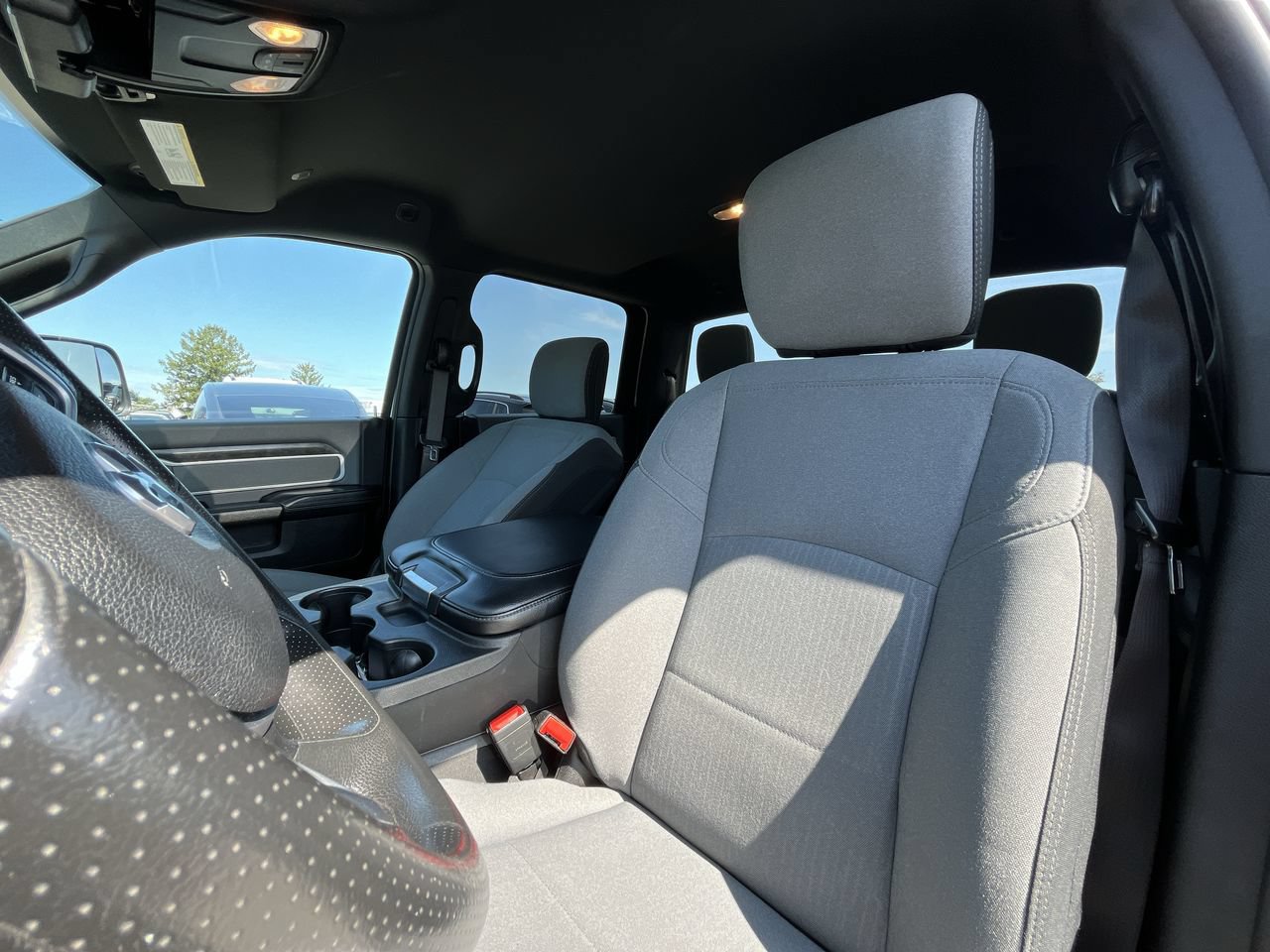 Used 2021 RAM 2500 Big Horn AWD/4WD image 4