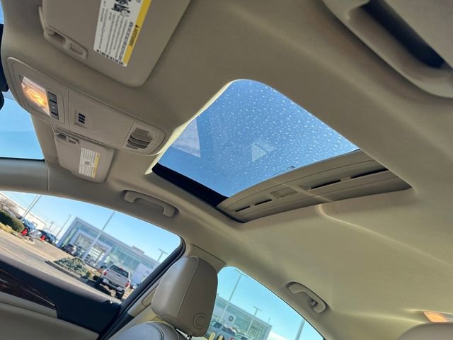 Used 2013 Buick Regal Premium FWD image 22