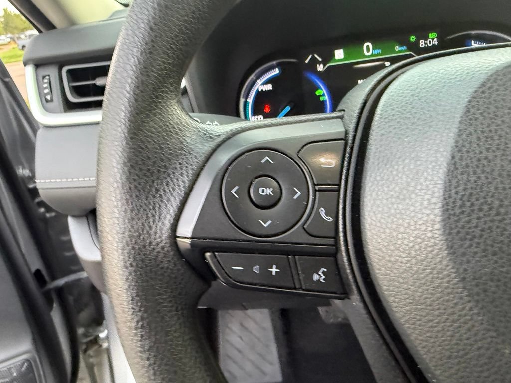 Used 2025 Toyota RAV4 XLE AWD/4WD image 17