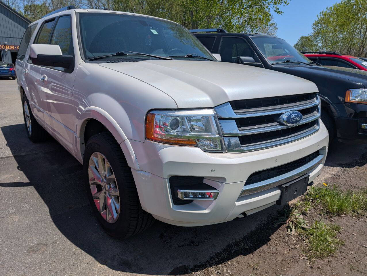 Used 2017 Ford Expedition Limited image 1