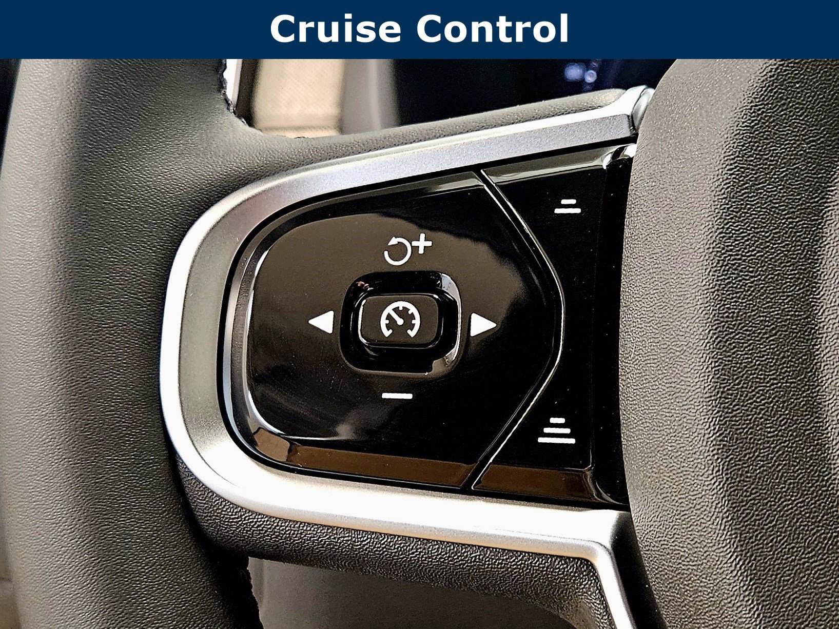 New 2026 Volvo XC90 B6 Plus w/ Protection Package Premier image 40