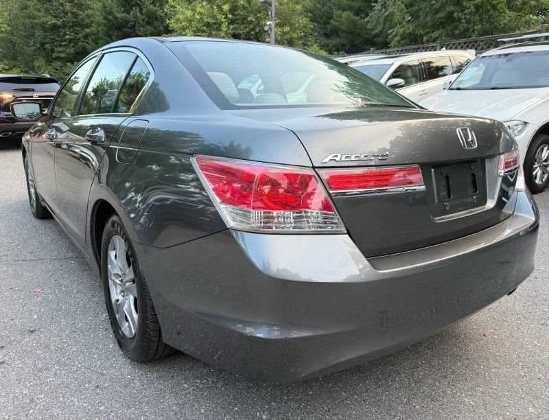Used 2012 Honda Accord LX image 5