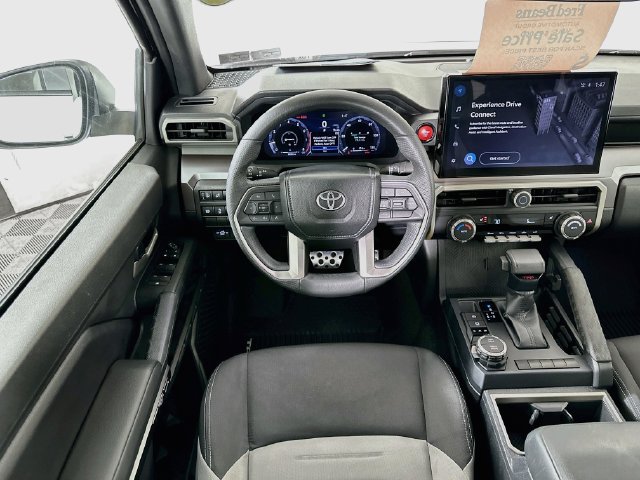 Used 2024 Toyota Tacoma TRD Sport AWD/4WD image 28