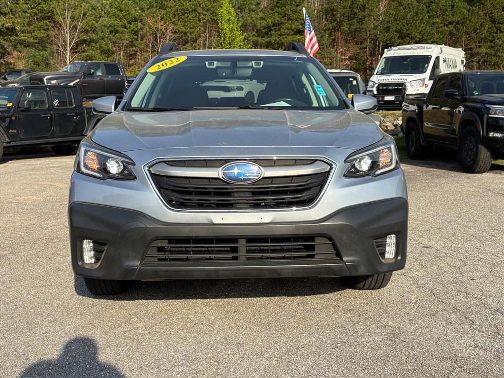 Used 2022 Subaru Outback Premium image 2
