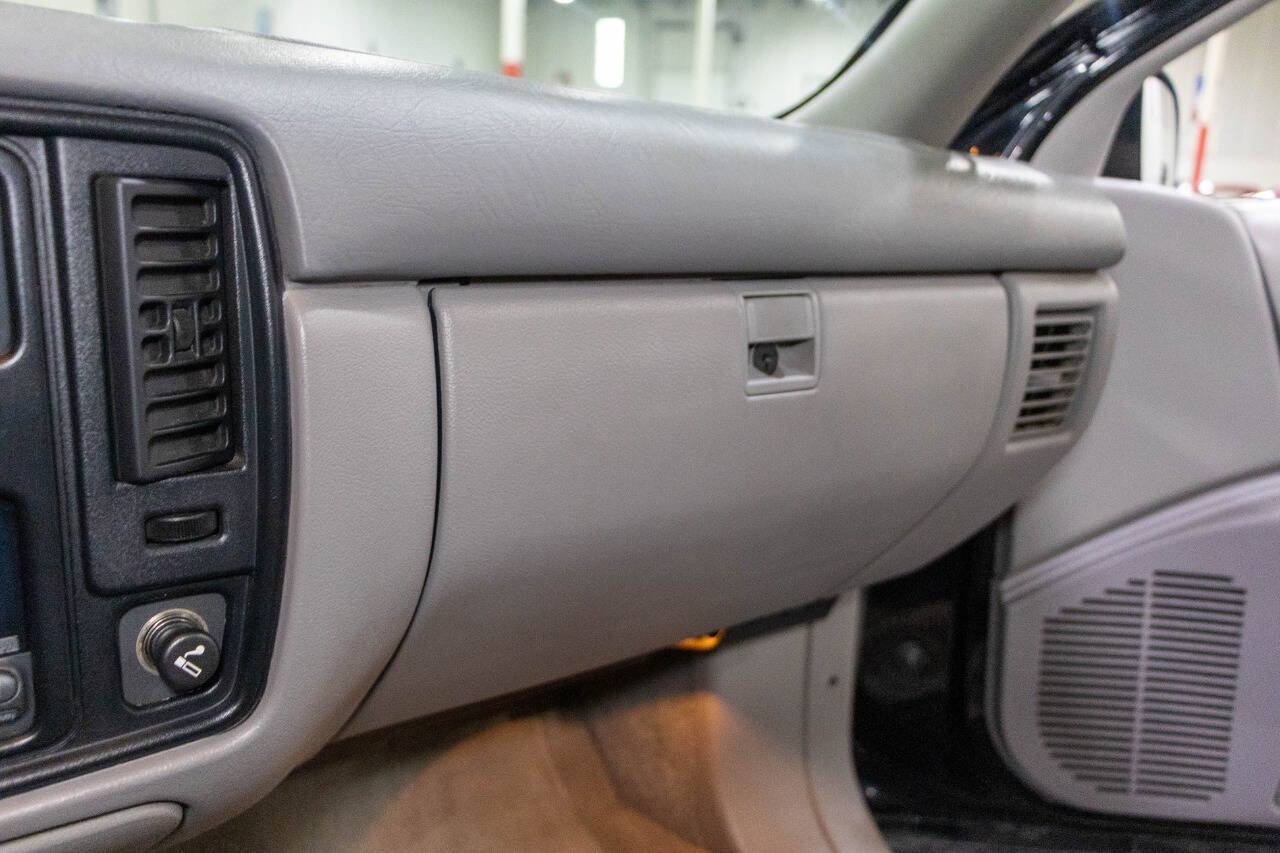 Used 1995 Chevrolet Impala SS RWD image 14