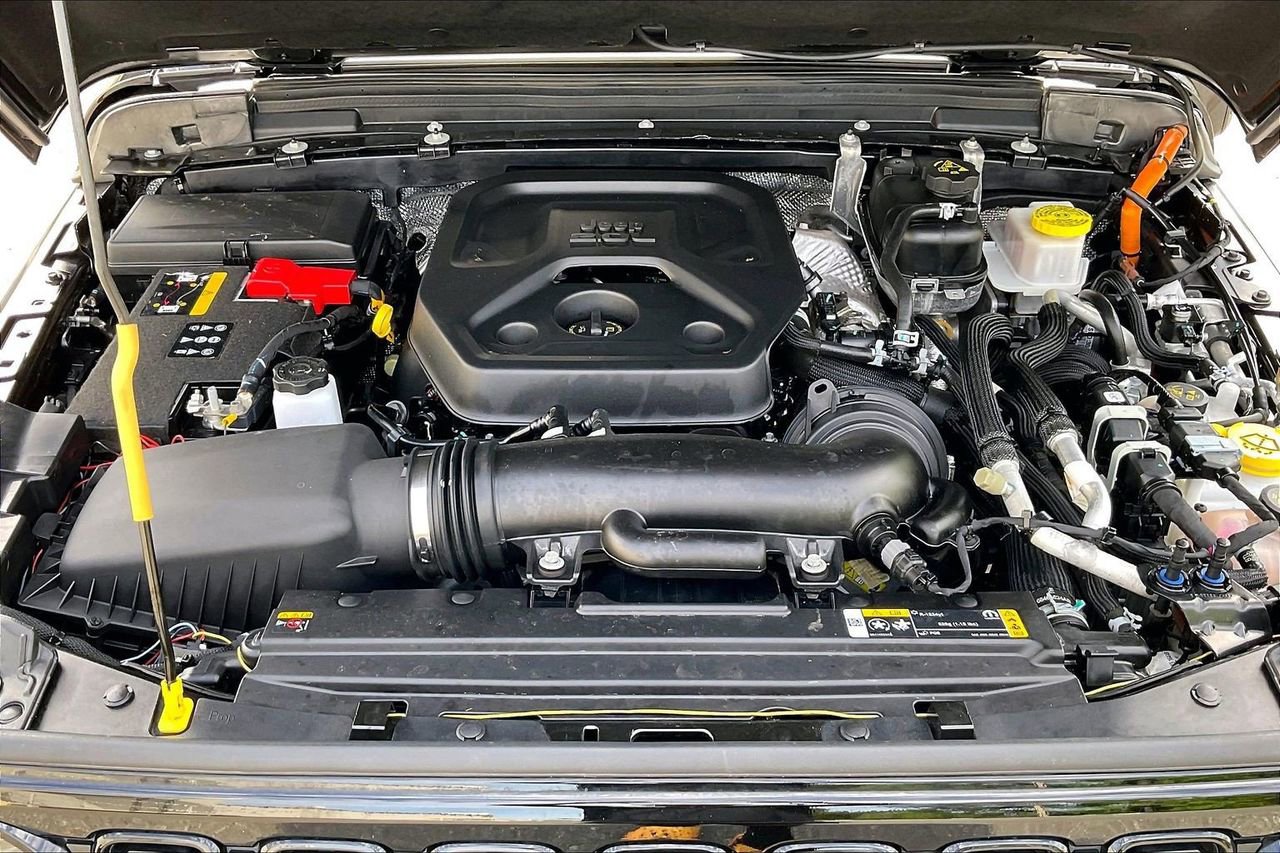 Used 2024 Jeep Wrangler High Altitude image 38