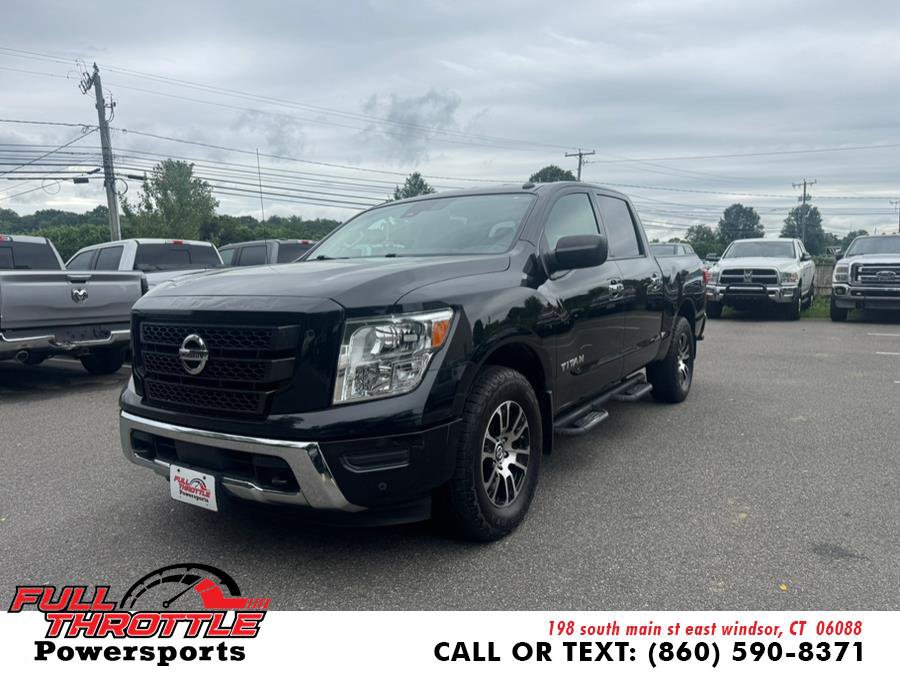 Used 2021 Nissan Titan SV w/ SV Convenience Package image 4