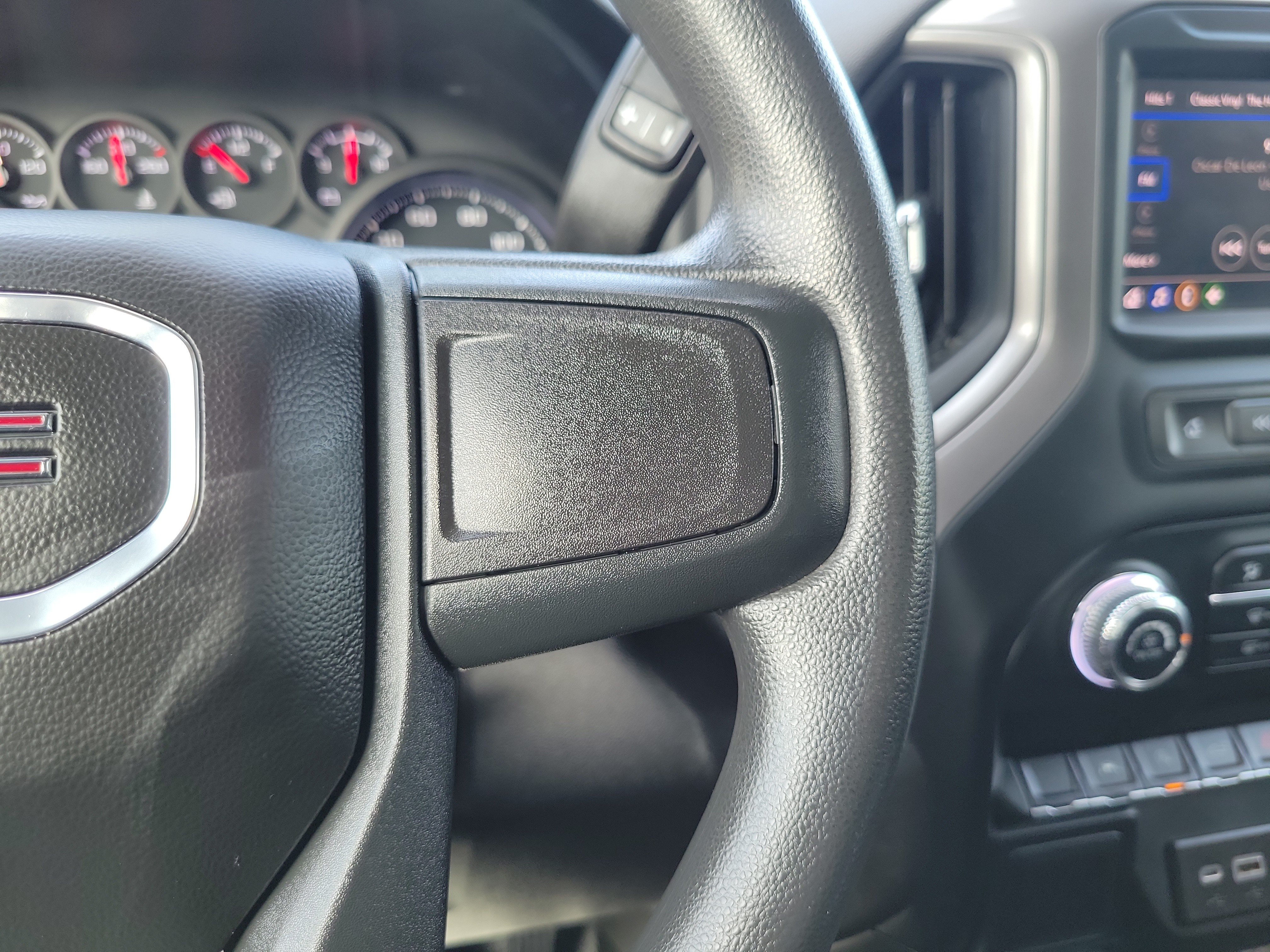 Used 2022 GMC Sierra 1500 Pro w/ Pro Value Package AWD/4WD image 18