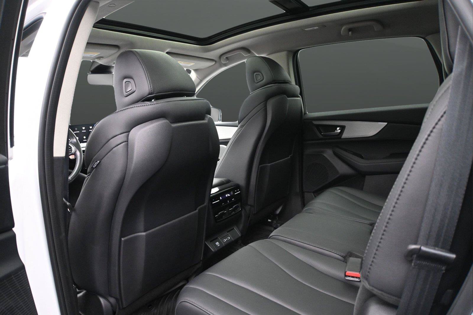 Certified 2023 Acura MDX SH-AWD image 10
