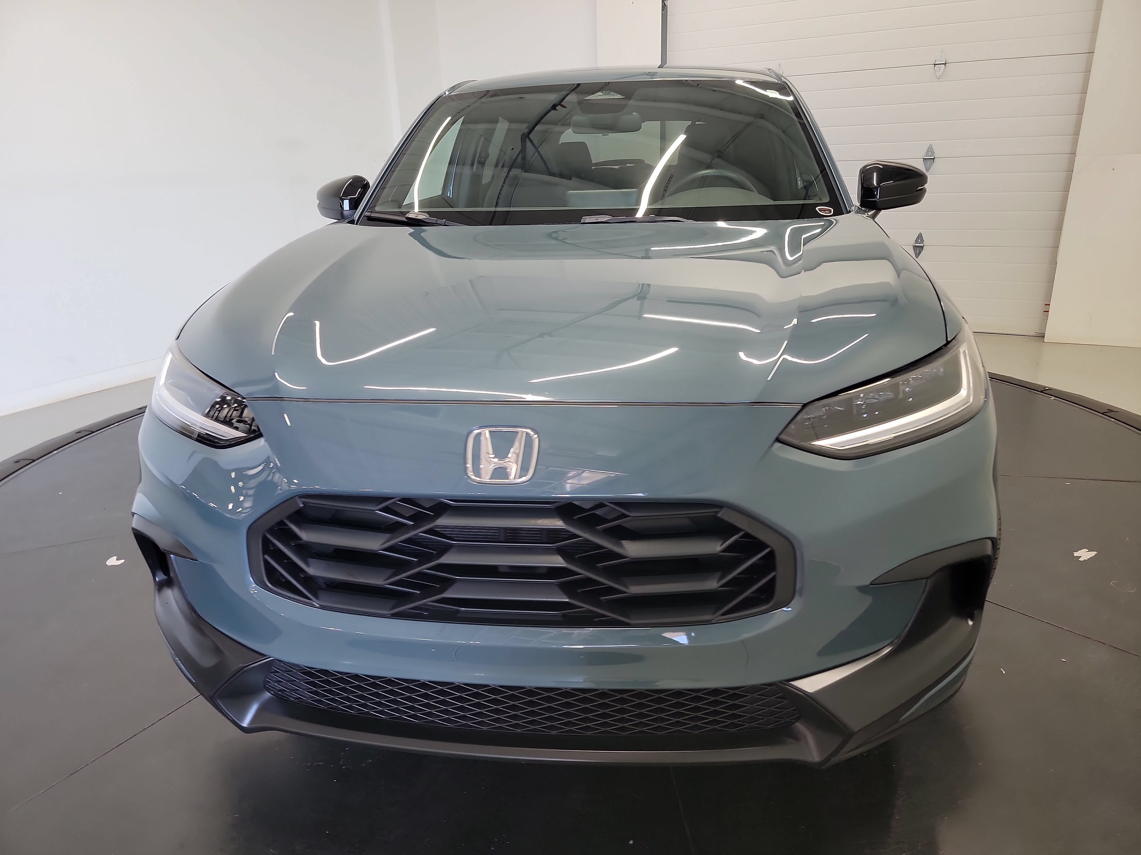 Used 2024 Honda HR-V Sport video 2