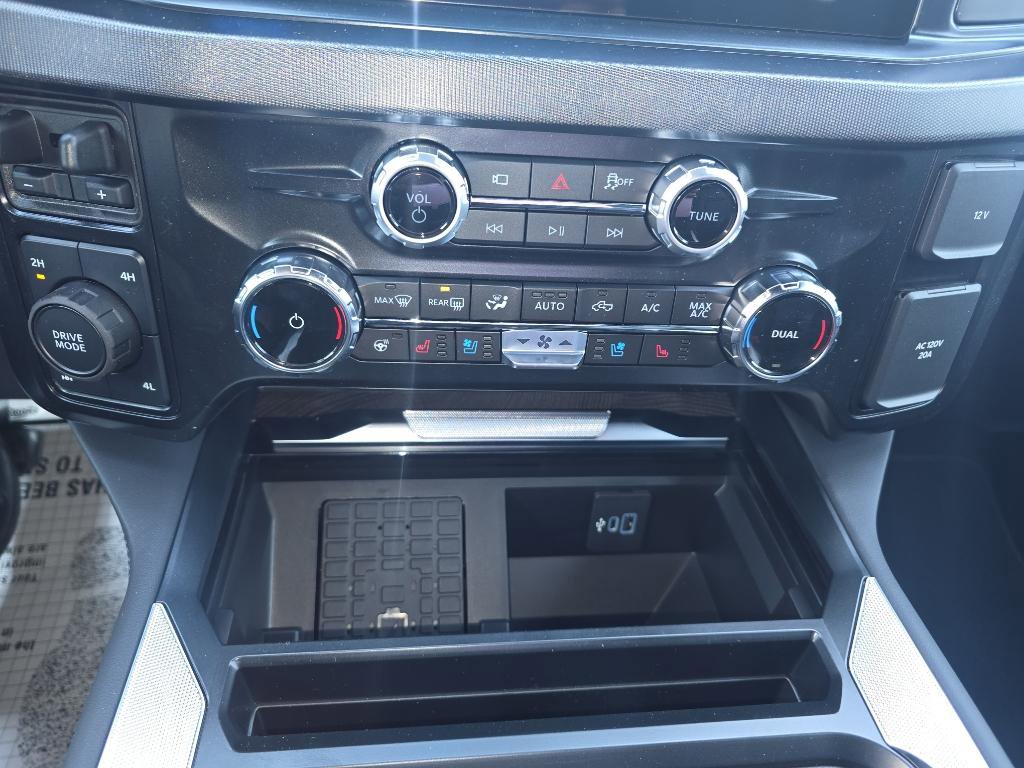 New 2025 Ford F350 Platinum image 28